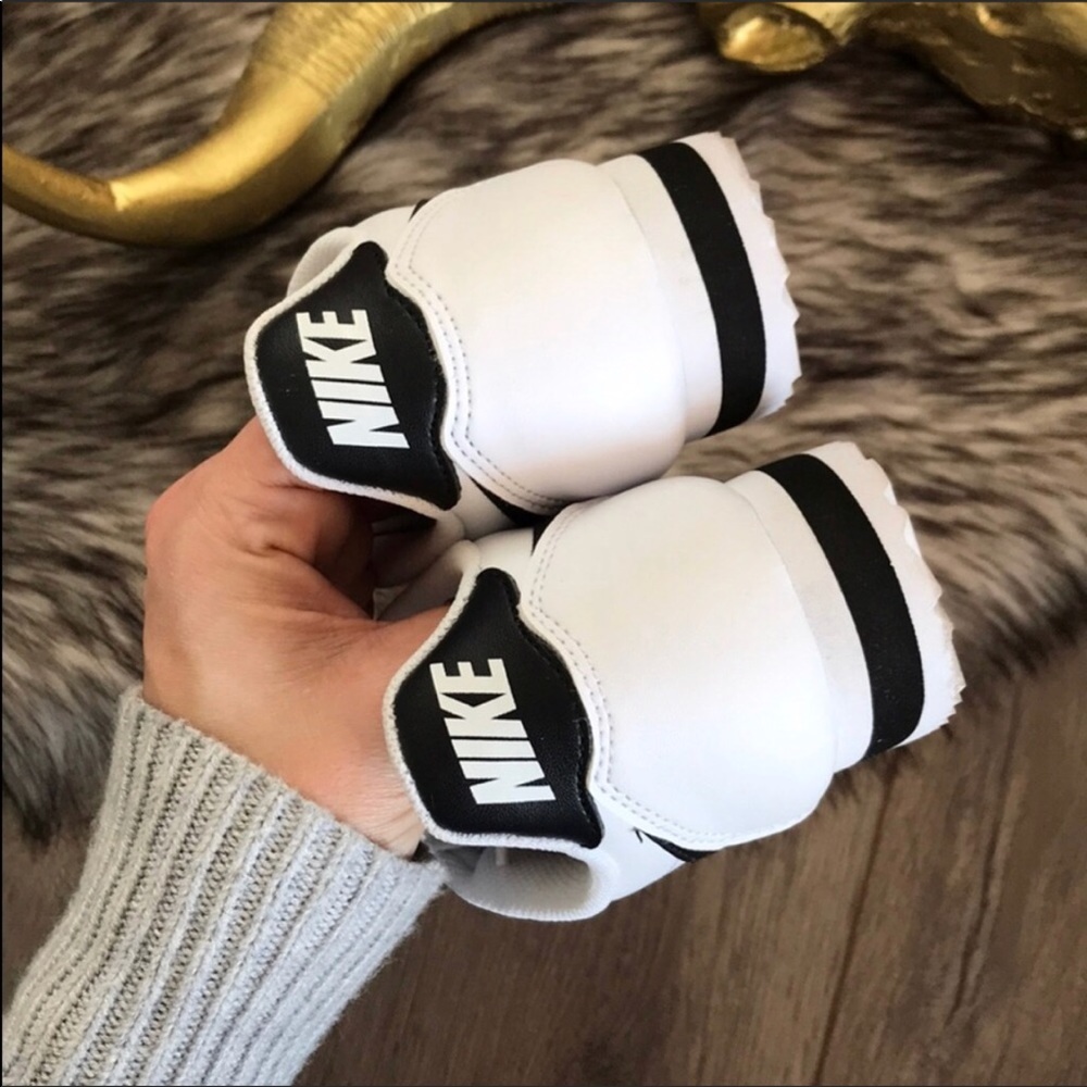 NWTNike Cortez Leather! - Picture 7 of 8
